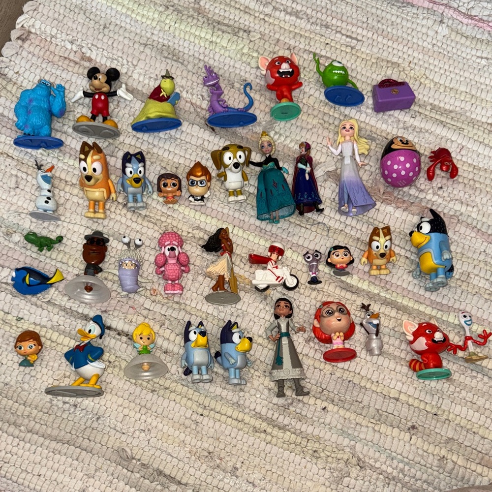 Disney Colorful Character Playset